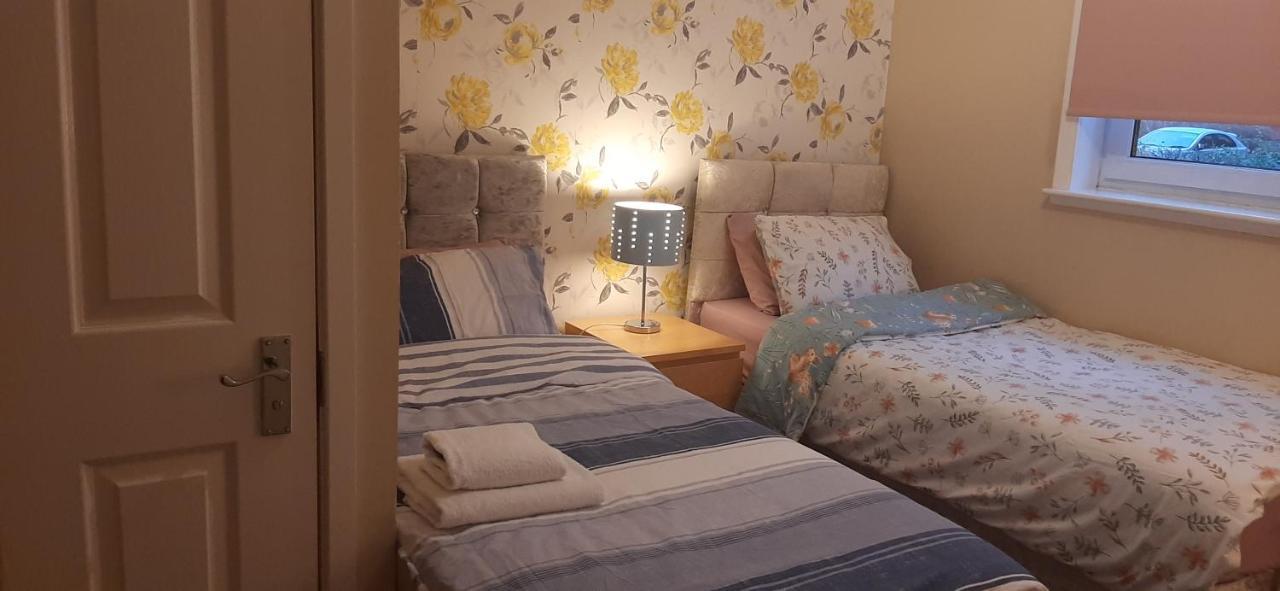 Delightful Home Stay - Double Ensuiteroom. Glasgow Esterno foto